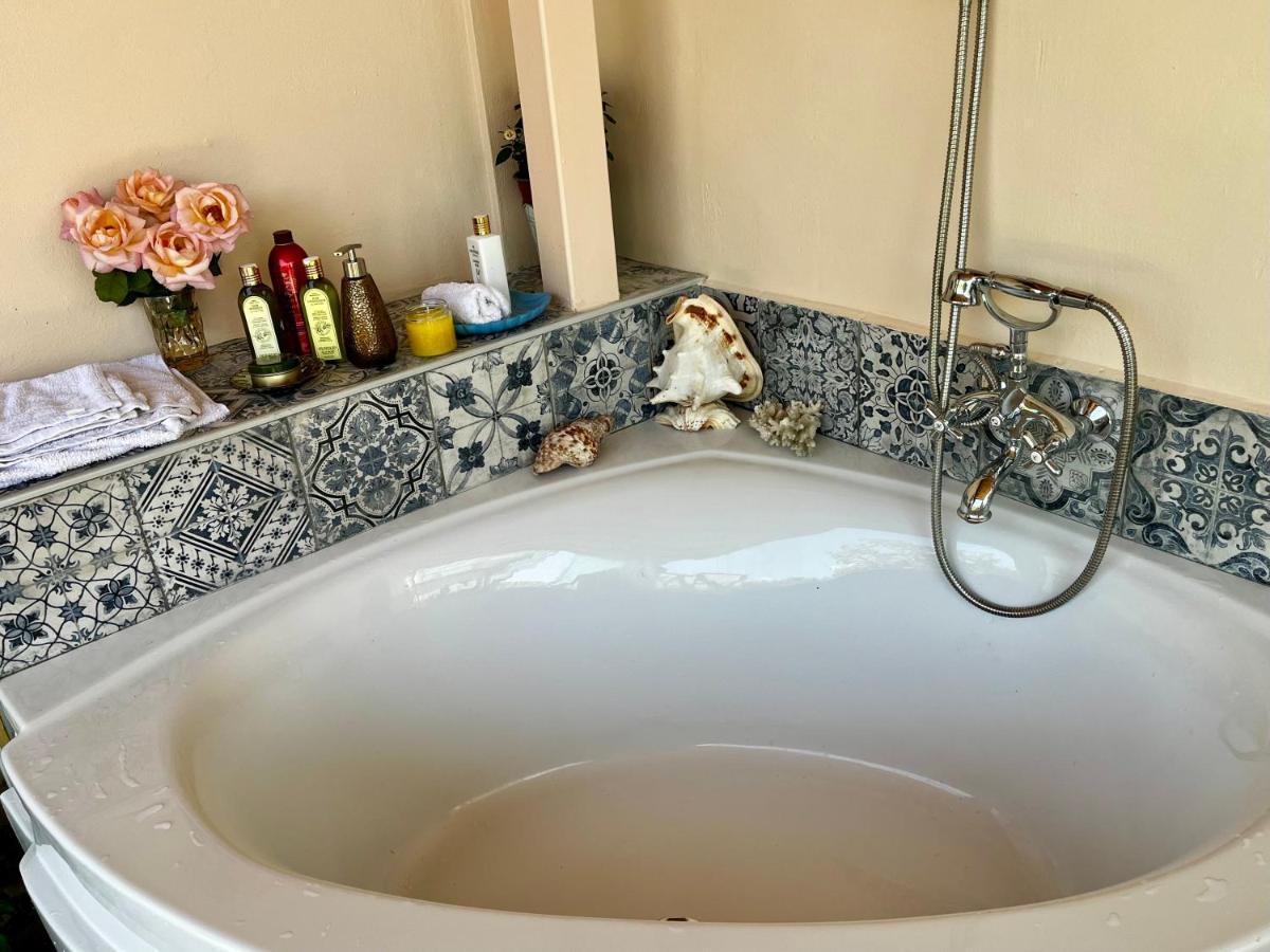 Villa Holiday Oasis With Private Patio And Hammam-Style Bath In Chora-Pithagoreo, Samos Island à Pythagóreion Extérieur photo